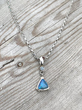 Load image into Gallery viewer, Stunning Opal Pendant
