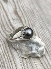 Load image into Gallery viewer, Tahitian Pearl Ring
