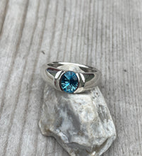 Load image into Gallery viewer, Stunning Topaz Ring
