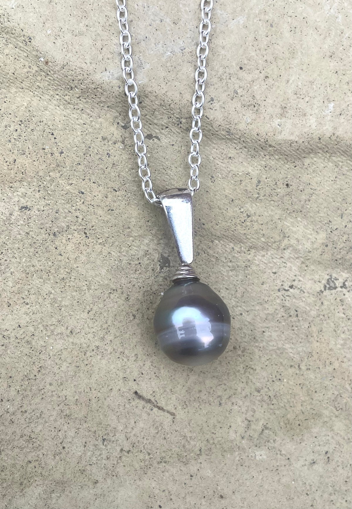Tahitian Pearl Pendant