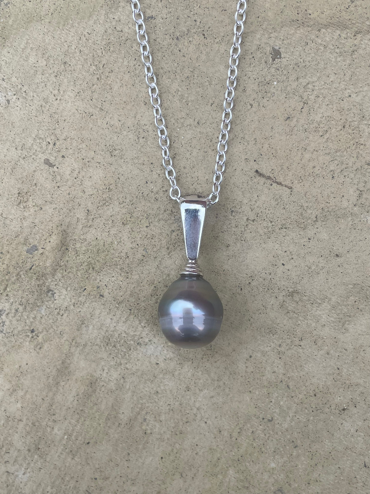 Tahitian Pearl Pendant