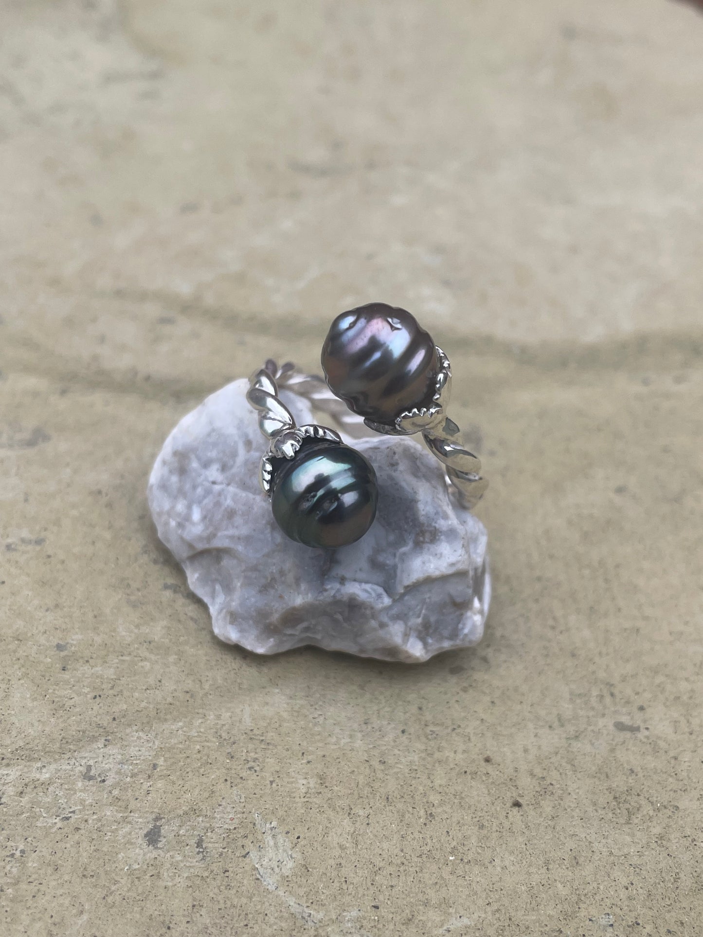 Black Pearl adjustable Ring