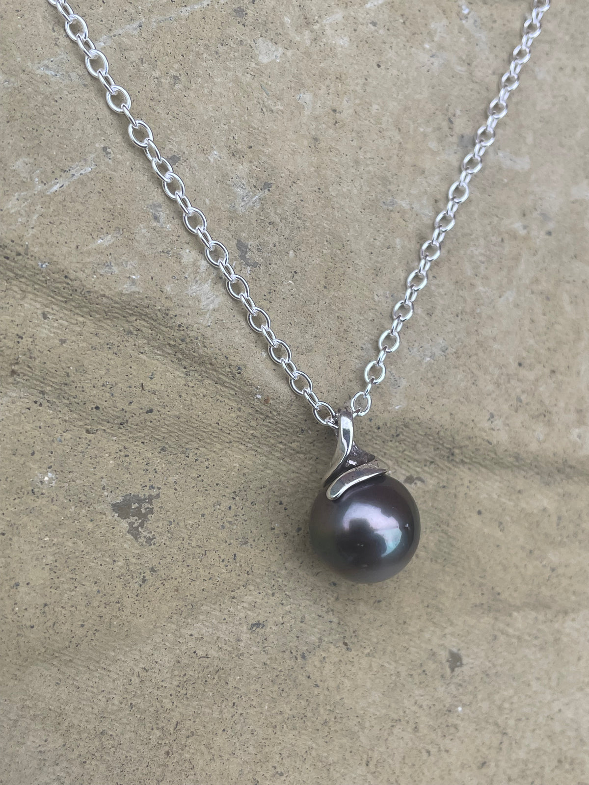 Black Pearl Pendant