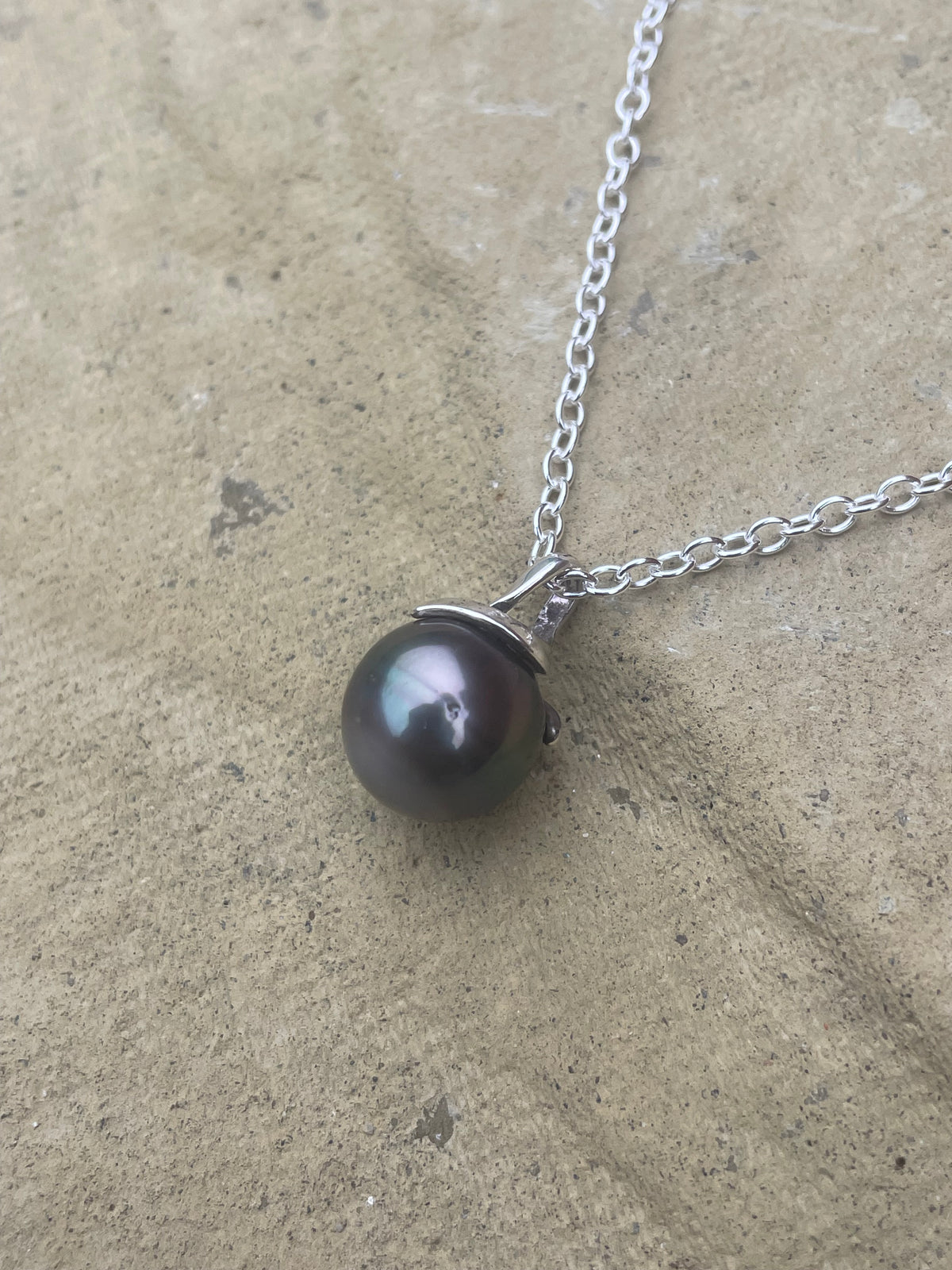 Black Pearl Pendant