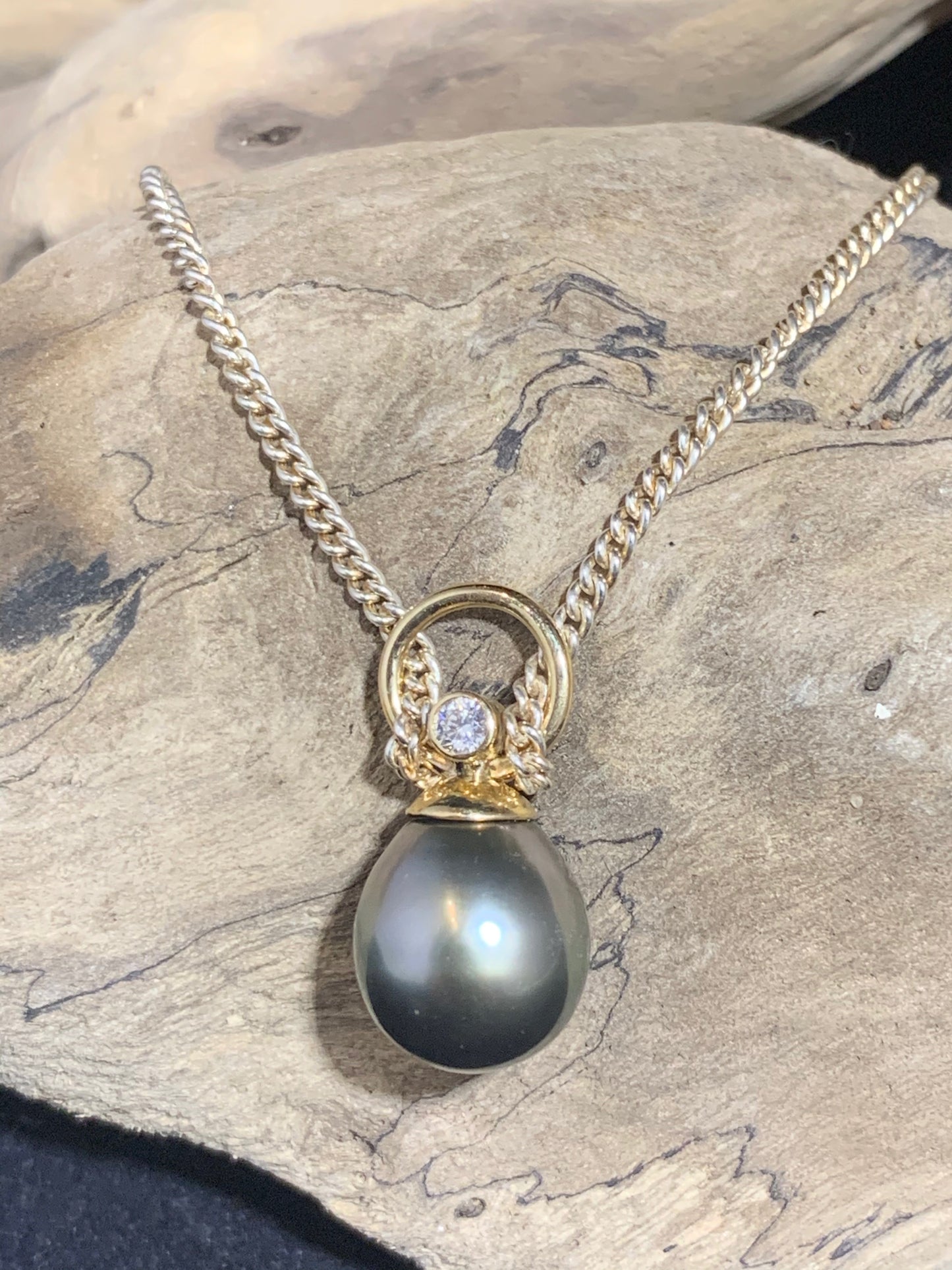 Tahitian Pearl and Diamond Gold Pendant