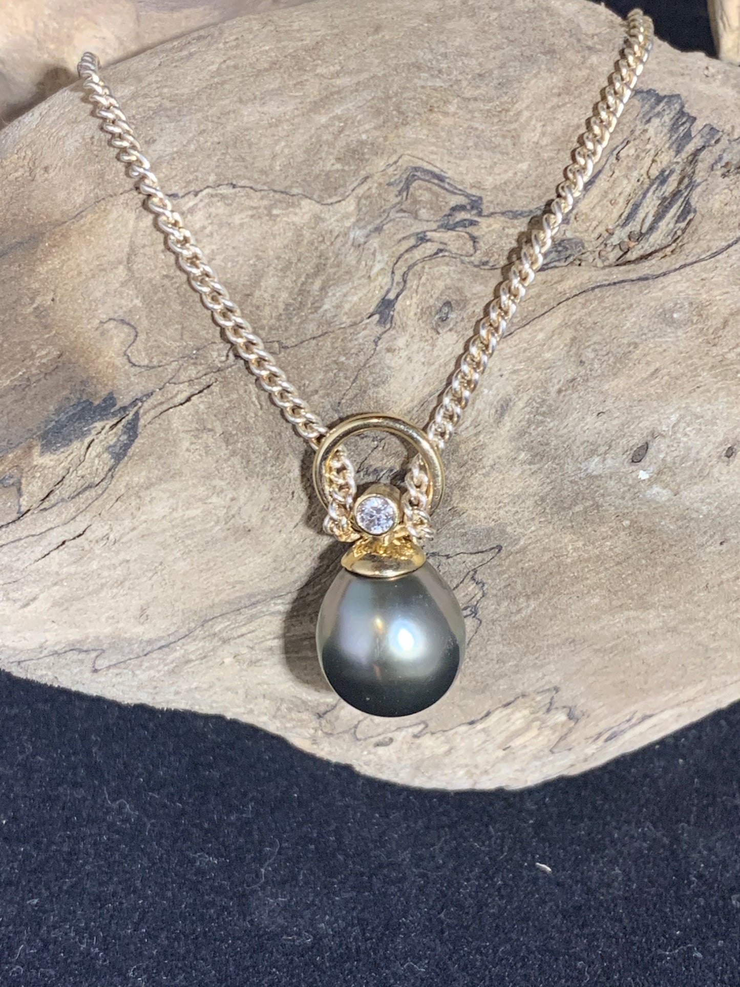 Tahitian Pearl and Diamond Gold Pendant