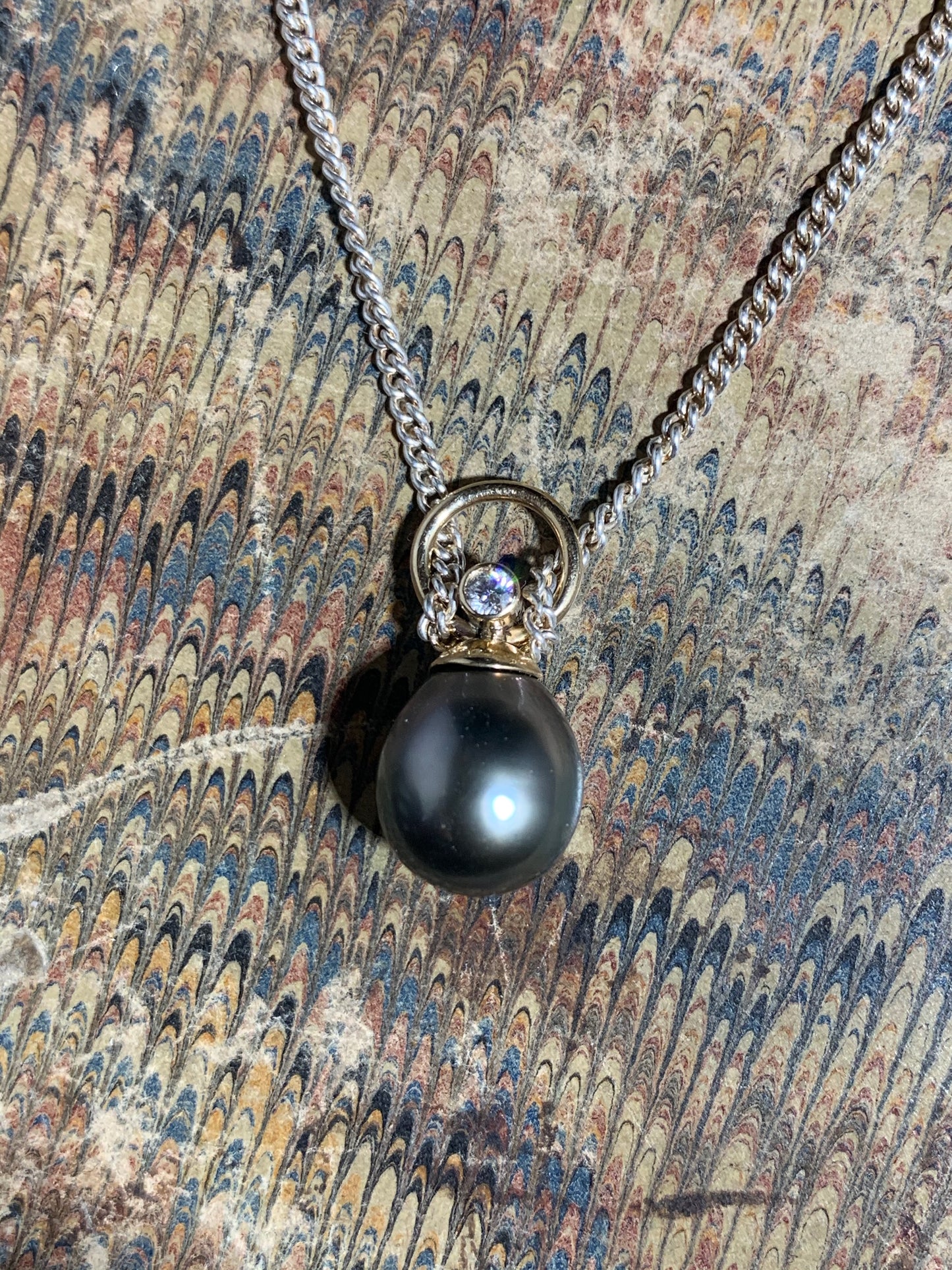 Tahitian Pearl and Diamond Gold Pendant