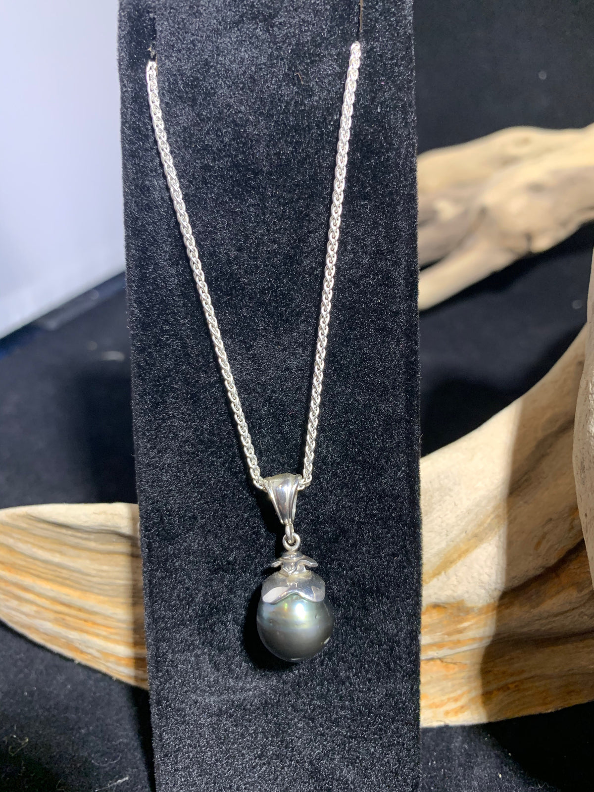 Tahitian Pearl Pendant
