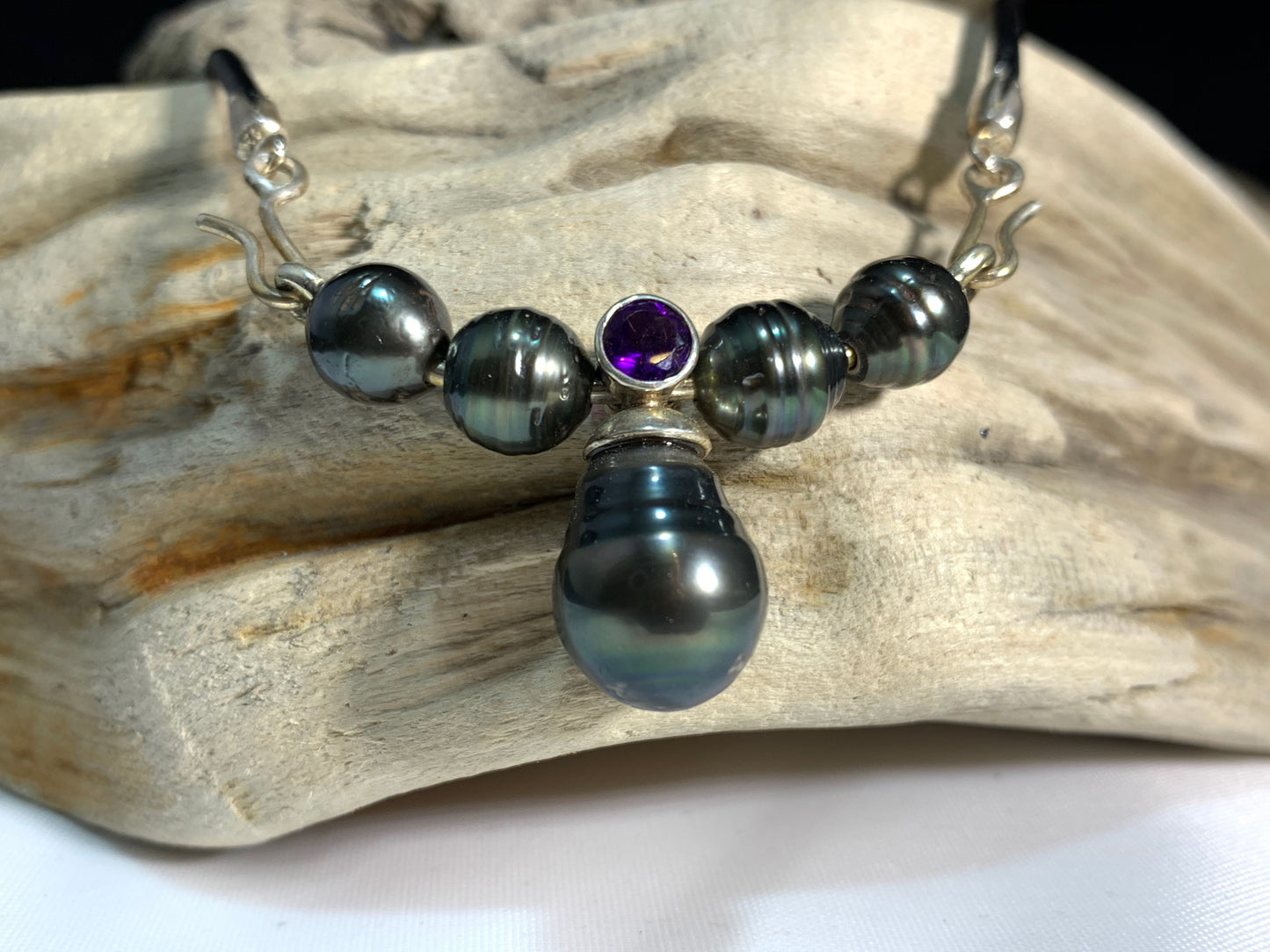 Tahitian Pearl and Amethyst Necklace