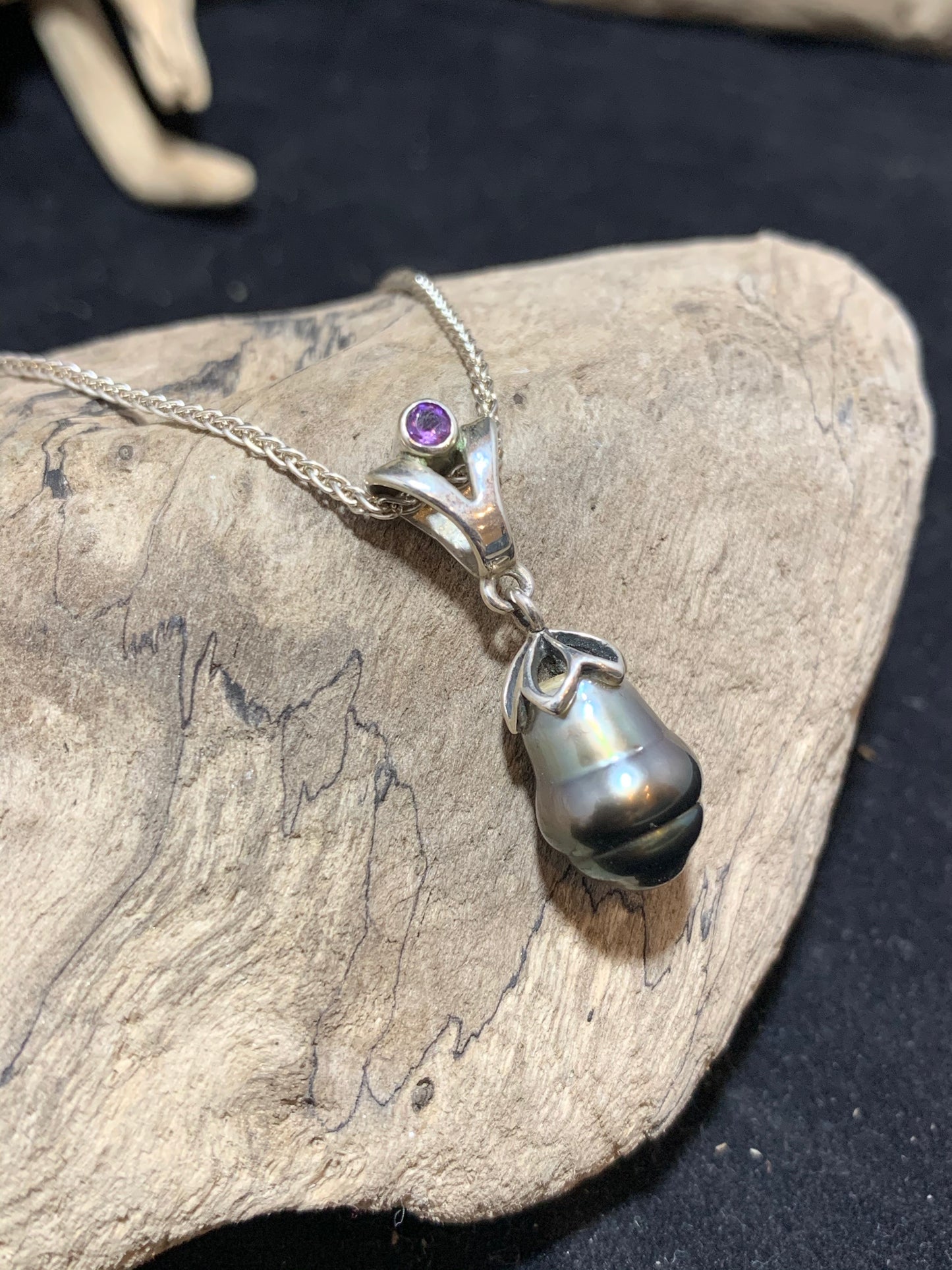Tahitian Pearl and Amethyst Pendant